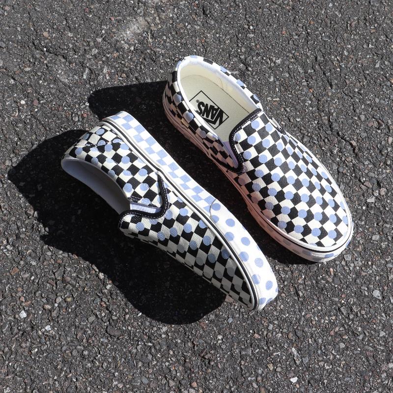 Vans 休閒鞋Classic Slip On 情侶男女鞋懶人鞋UV變色棋盤格紋好穿脫白黑VN0A33TB45R - PChome 24h購物
